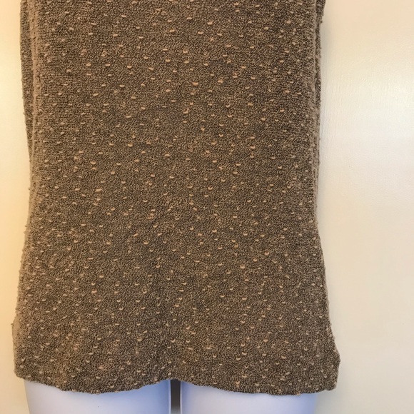 Parallel , beige top - Picture 3 of 8